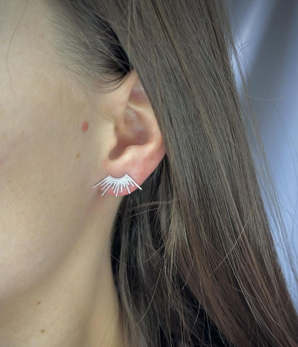 Pendientes de plata de ley con forma de rayo de sol
