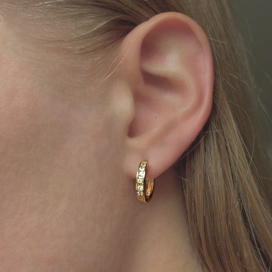 Aros de plata de ley con circonitas cúbicas