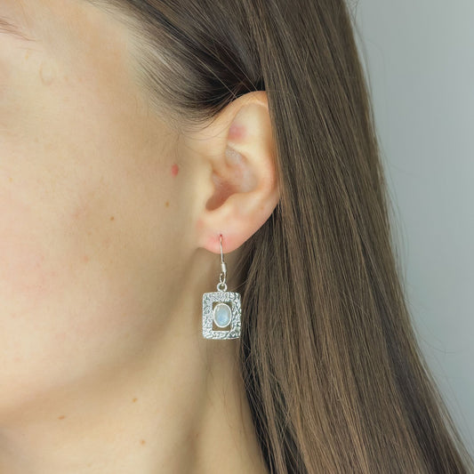 Pendientes de piedra lunar de plata de ley