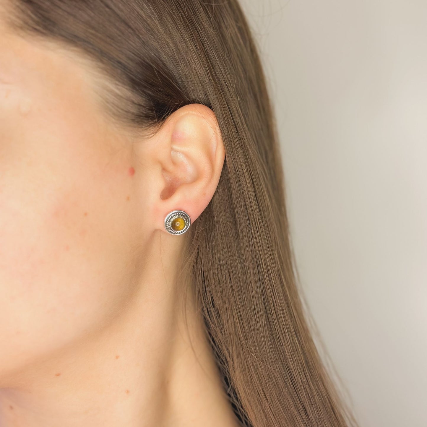 Pendientes de plata de ley con ojo de tigre