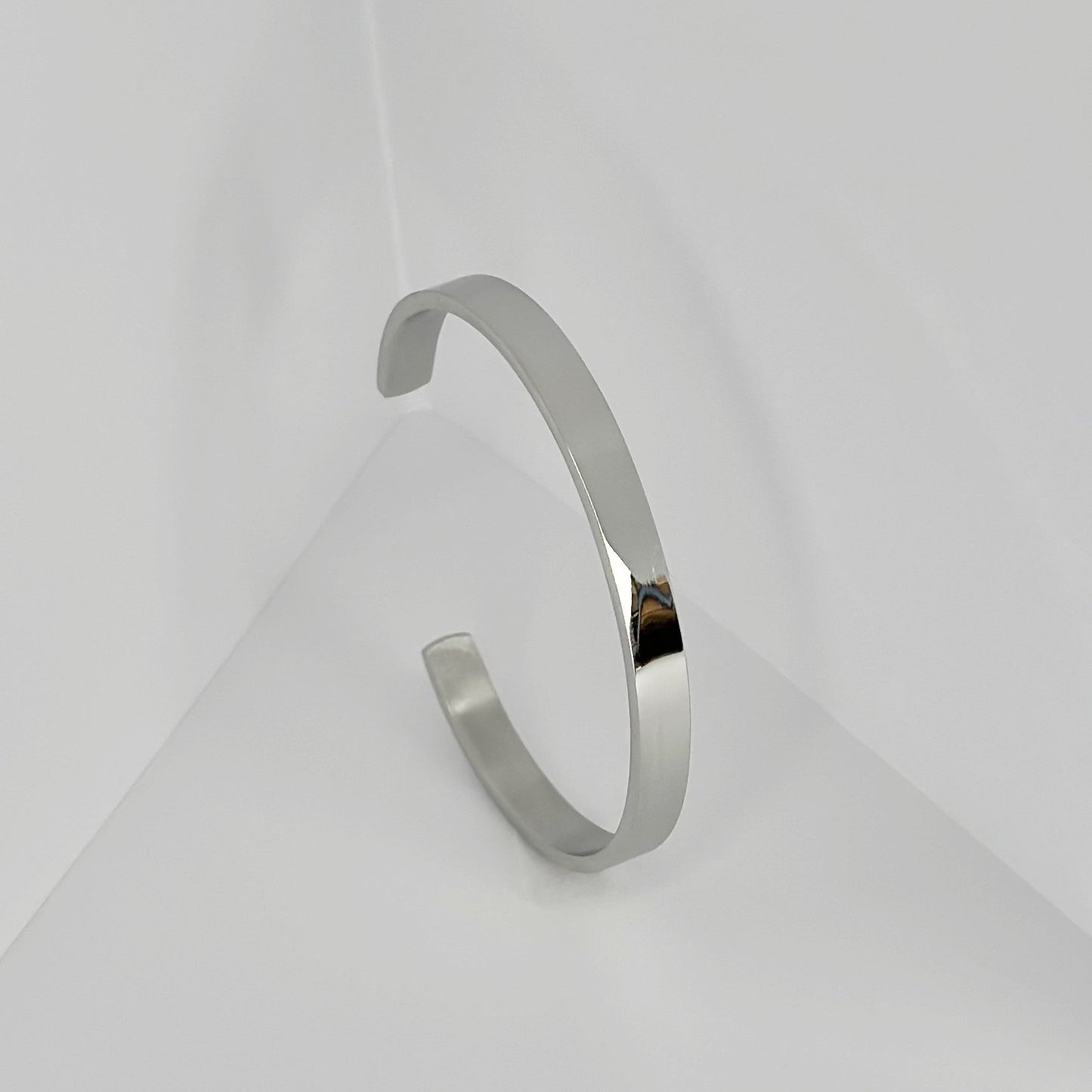 Hera Bangle (4mm / 6mm)