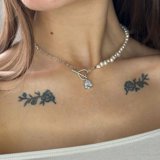 Collar de plata de ley con perlas y circonitas