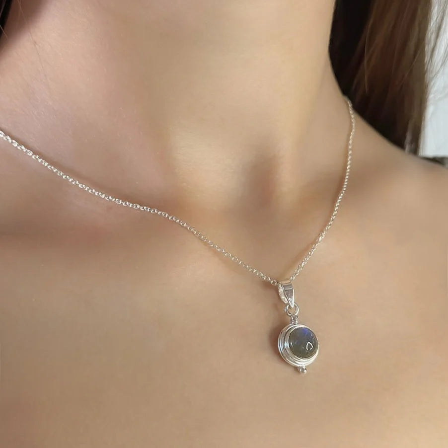 Labradorite Pendant Necklace