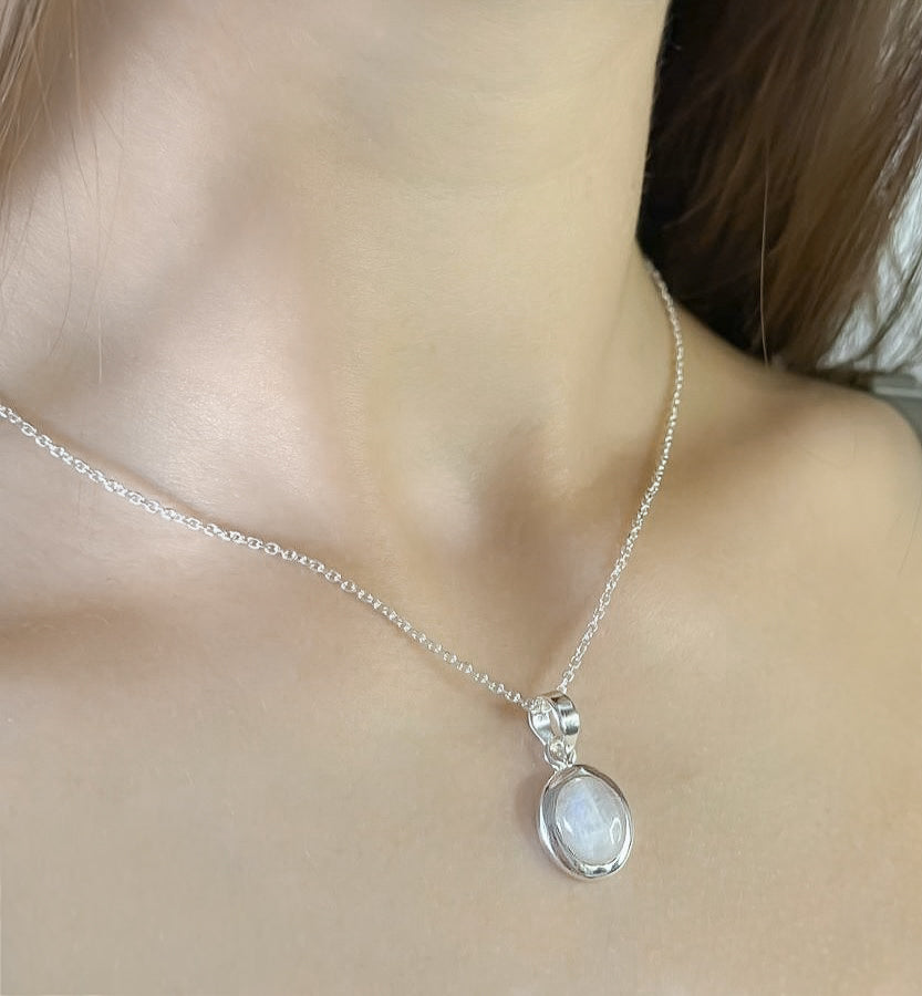 Mizuki Moonstone Necklace