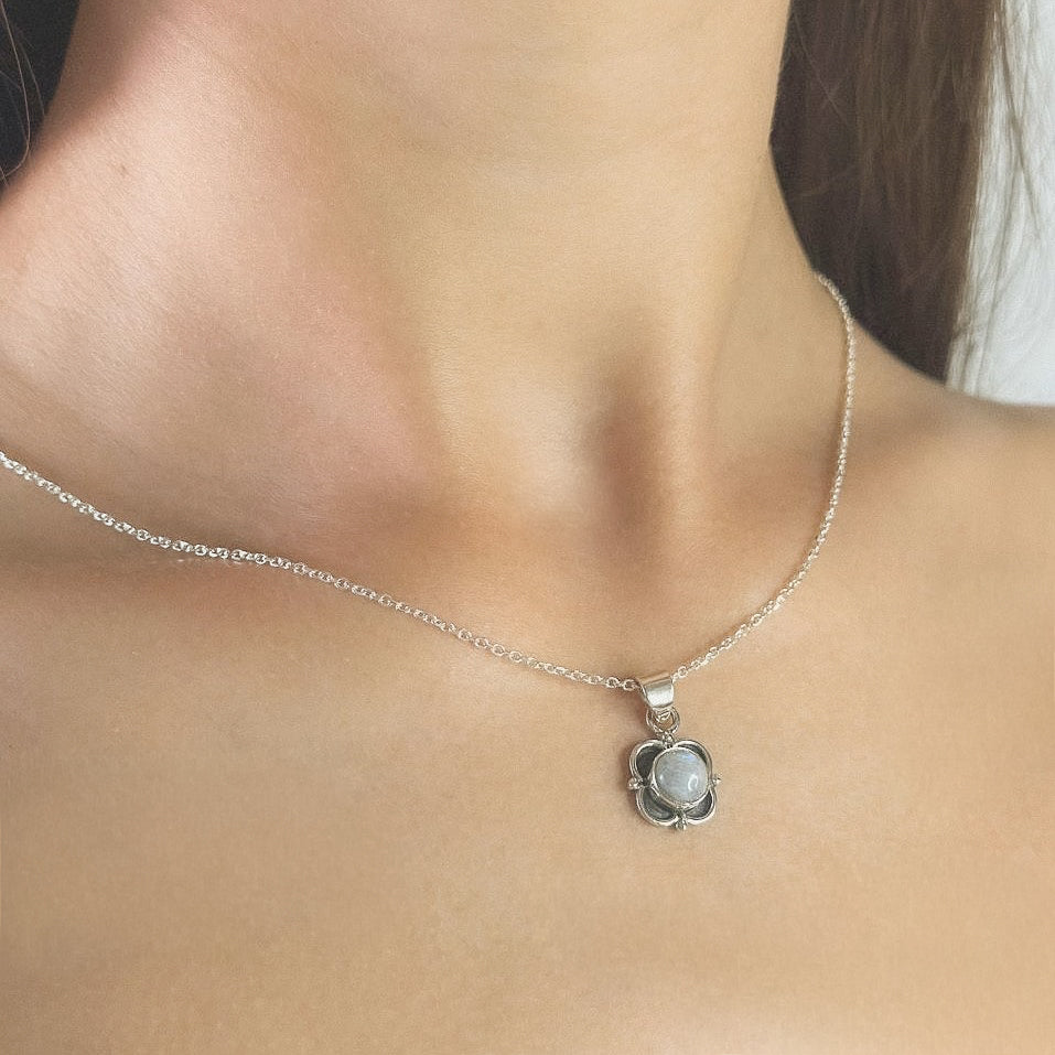 Sterling Silver Moonstone Pendant Necklace