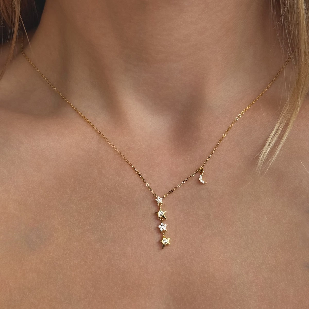 Collar de estrella de circonita cúbica de plata esterlina