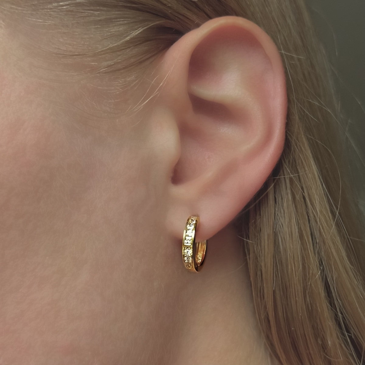 Aros de plata de ley con circonitas cúbicas