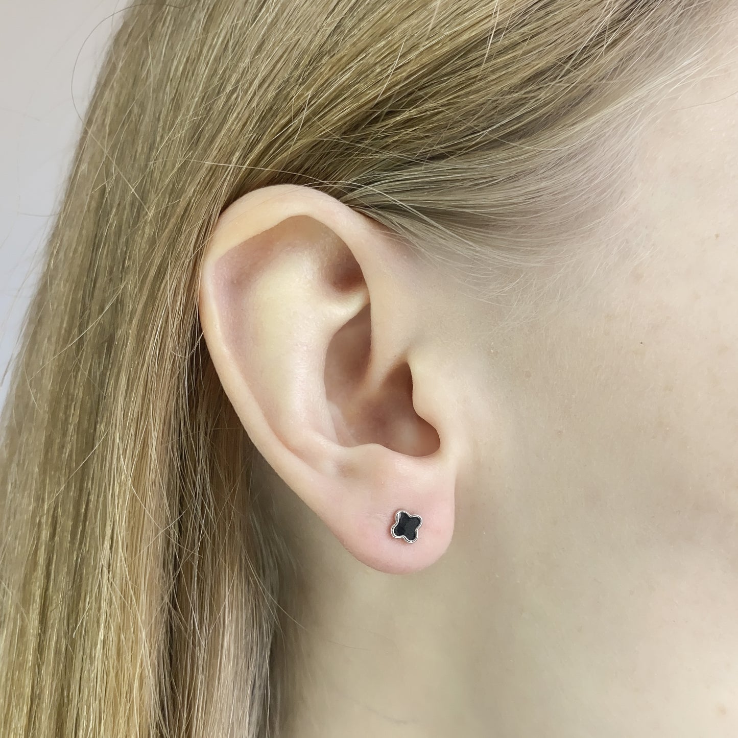 Mia Black Clover Stud Earrings