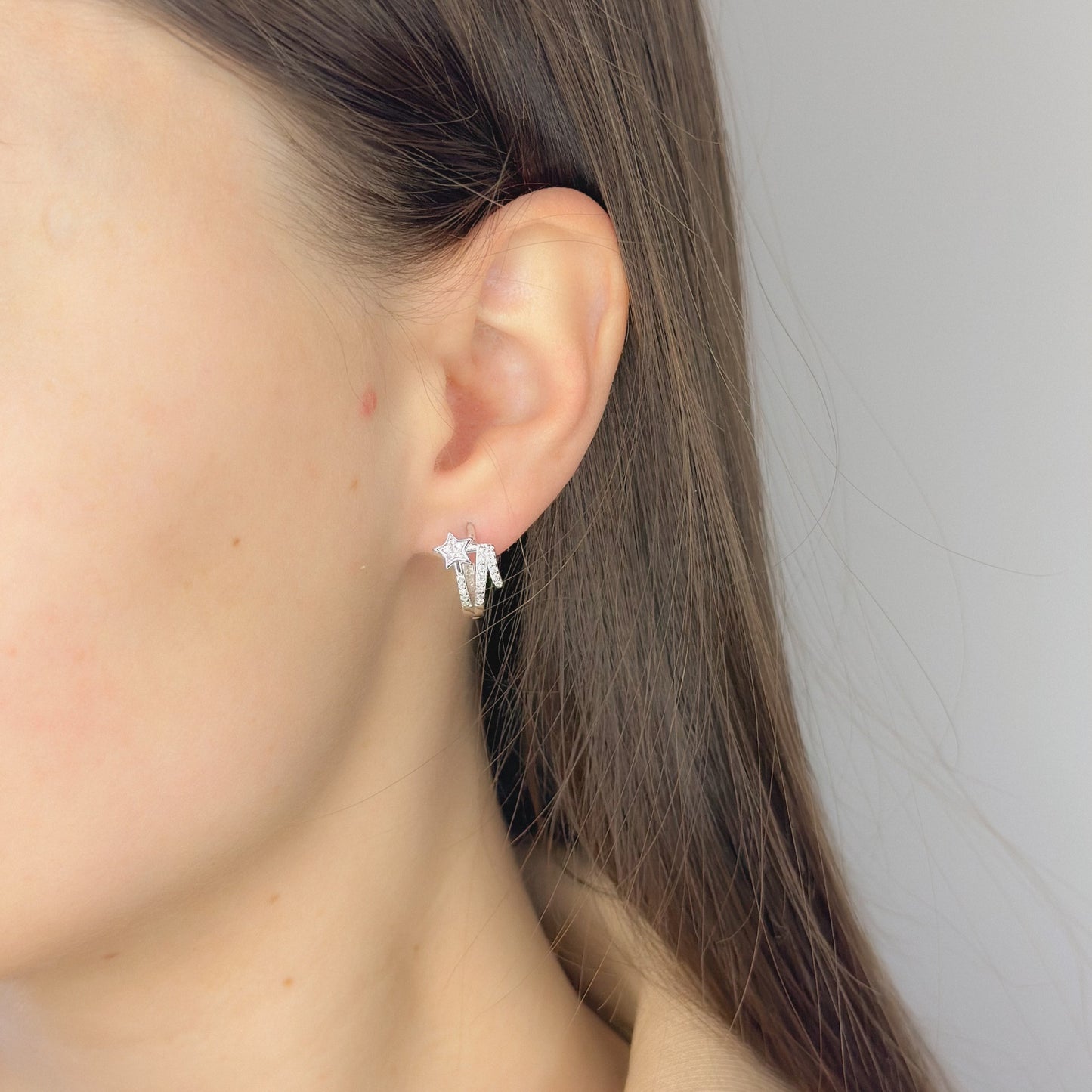 Aros de plata de ley con estrella y circonita cúbica