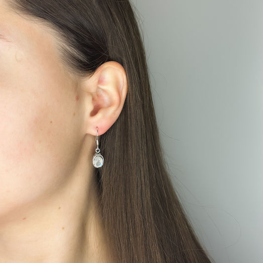 Pendientes de piedra lunar de plata de ley