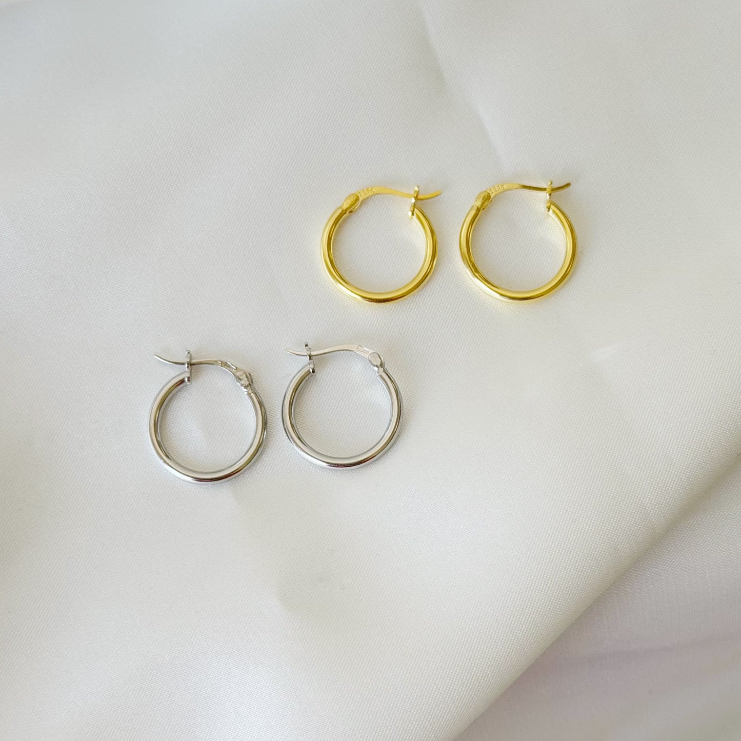 Aros con candado inglés en plata de ley