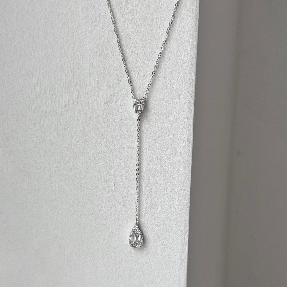 Sterling Silver Elara Necklace