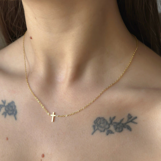 Madeleine – Gold Plated Cross Necklace