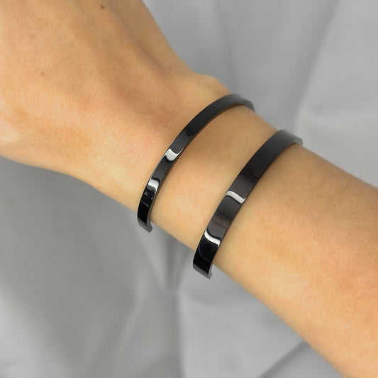 Hera – Black Gun Plated Bangle (4mm / 6mm)