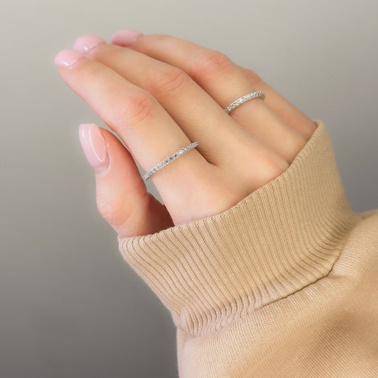 Anillo de plata de ley con circonita cúbica