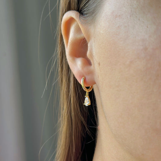 Aros con dije de circonita cúbica en plata de ley